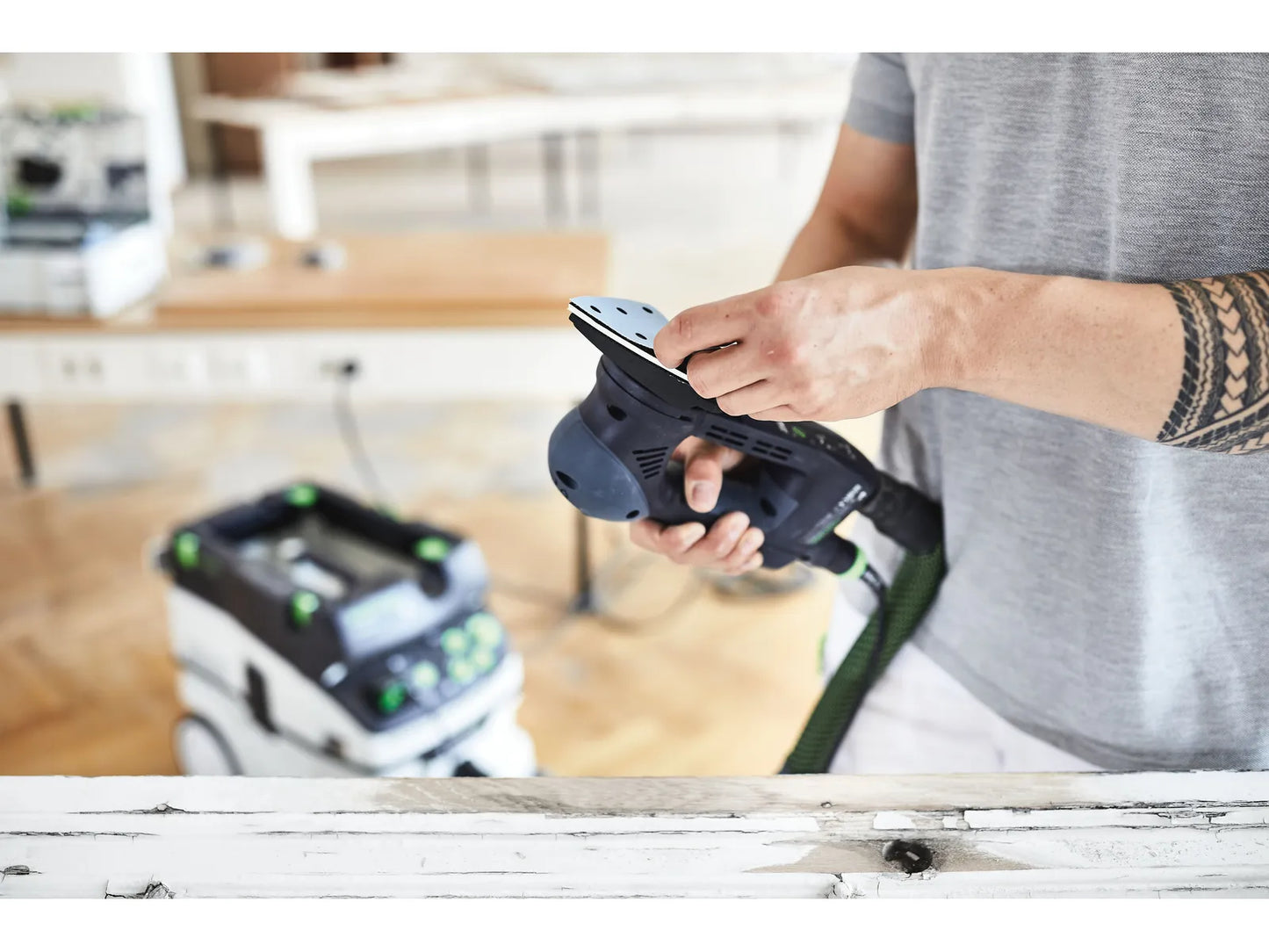 Sandpaper for delta sander Granat; 93 V; P240; 100 units