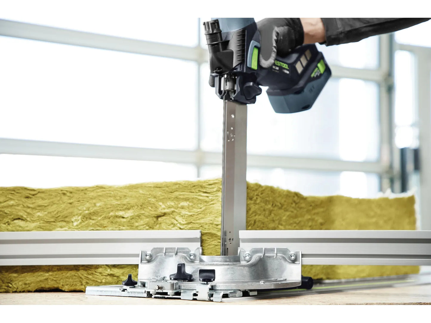 Cordless insulating-material saw Festool ISC 240