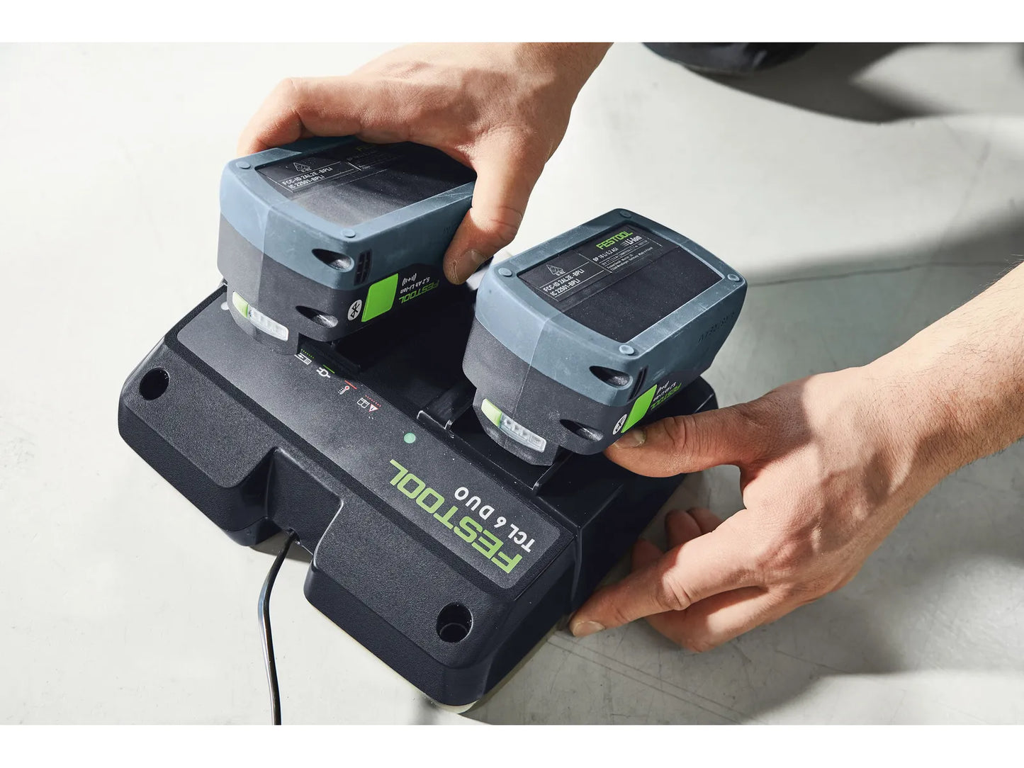 Rapid charger TCL 6 DUO
